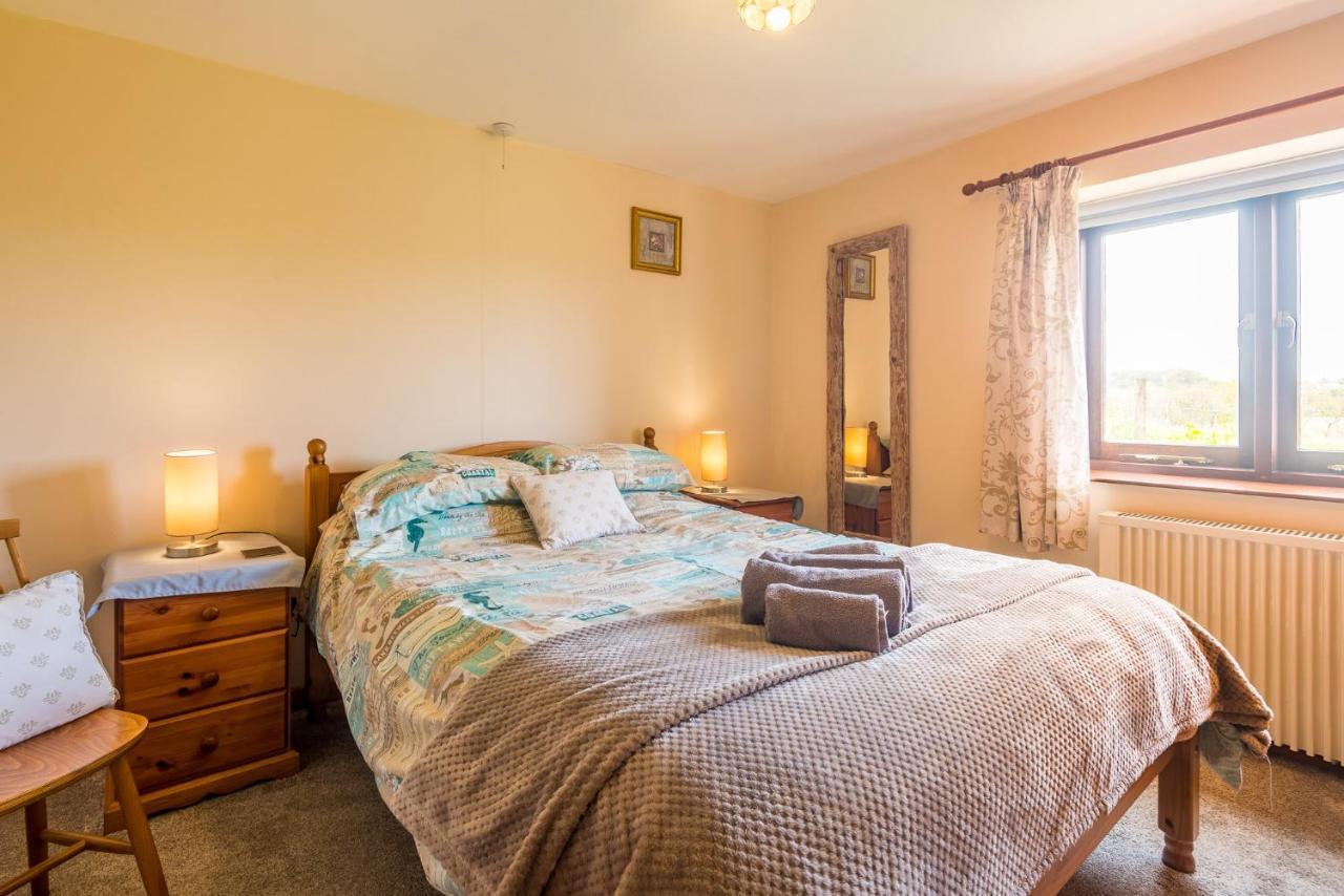 Well Farm Cottages North Tamerton Bagian luar foto