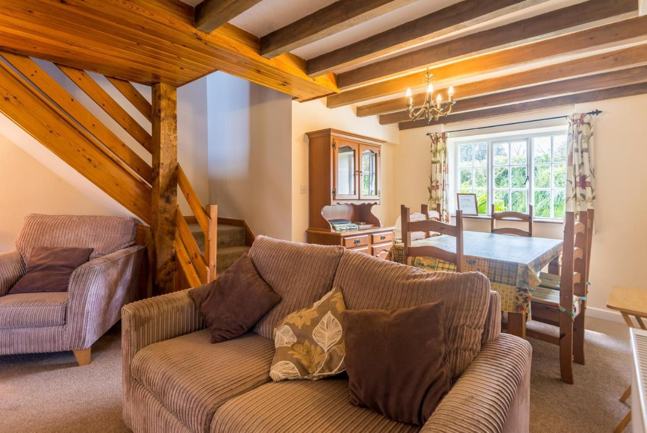 Well Farm Cottages North Tamerton Bagian luar foto